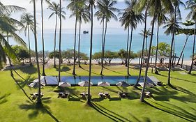 หาดเทียนบีชรีสอร์ท